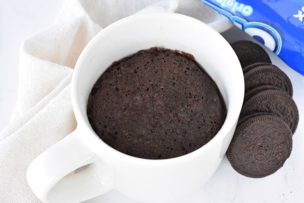 1 Minute Chocolate Brownie Mug Cake | Tinned Tomatoes